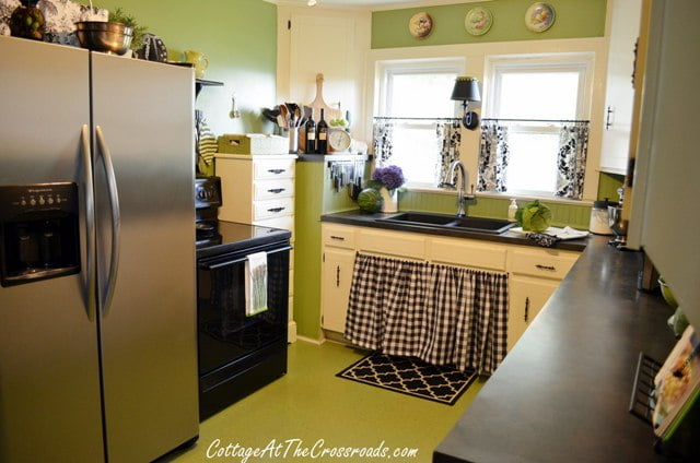 kitchen at Cottage at the Crossroads
