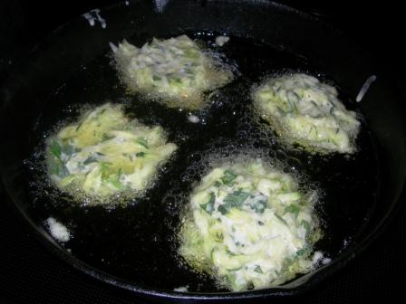 Zucchini fritters 012