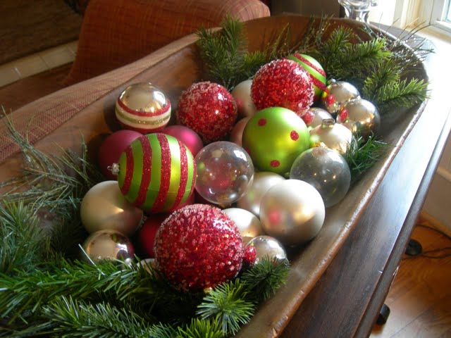 Christmas table and snowmen 063