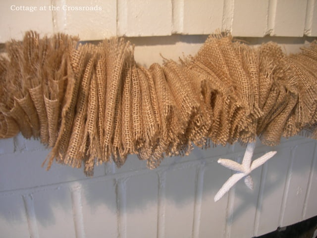 Burlap mantel garland2 007