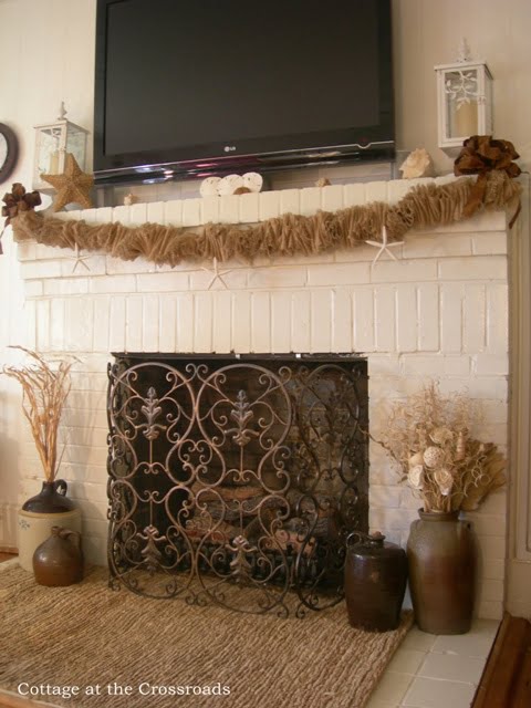 Burlap mantel garland3 014