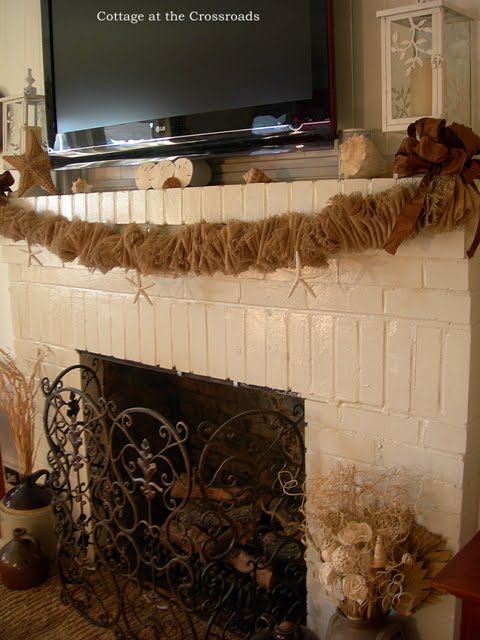 Burlap mantel garland3 039