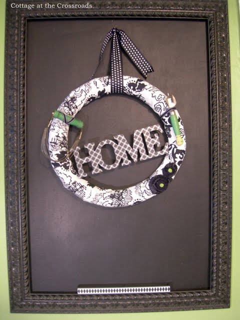 Pool noodle wreath 085