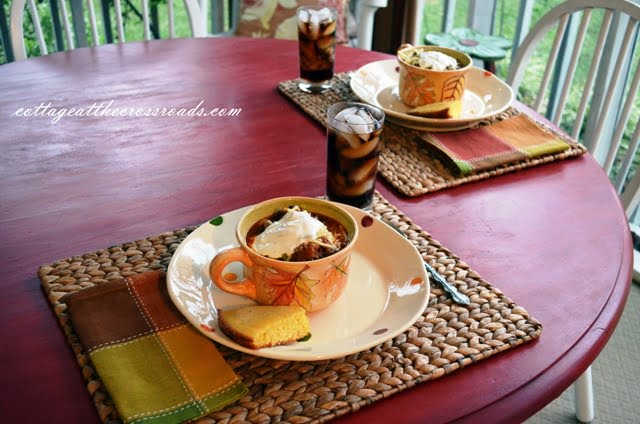 Cornbread along with chili