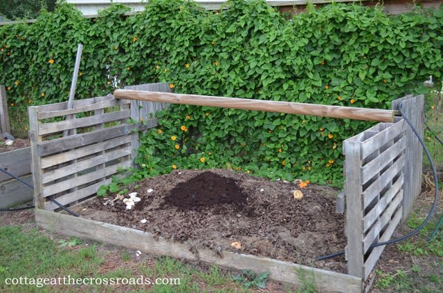 Compost bin