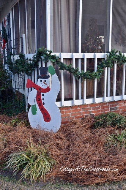 Christmas porch 2012 035