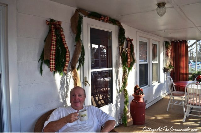 Christmas porch 2012 048