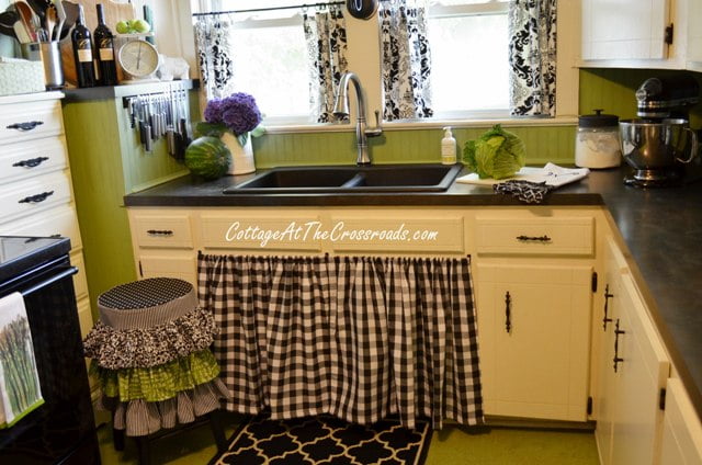 Easy To Open Kitchen Sink Skirt - Exquisitely Unremarkable