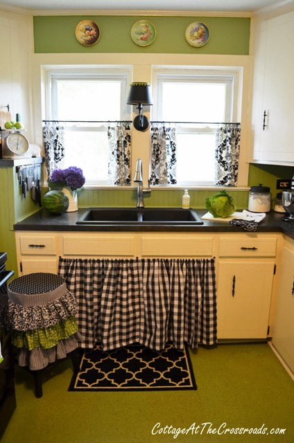 Easy To Open Kitchen Sink Skirt - Exquisitely Unremarkable