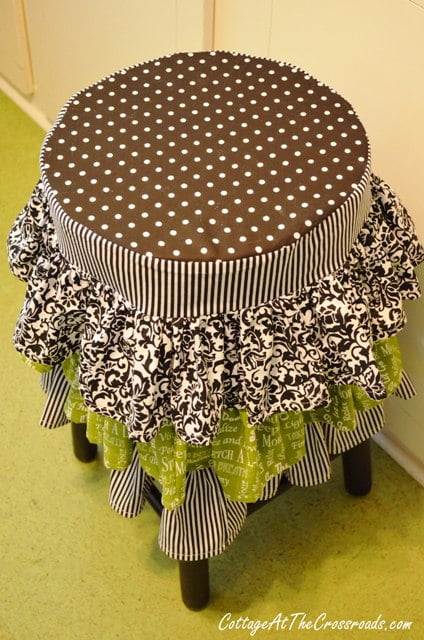 Ruffled stool cover
