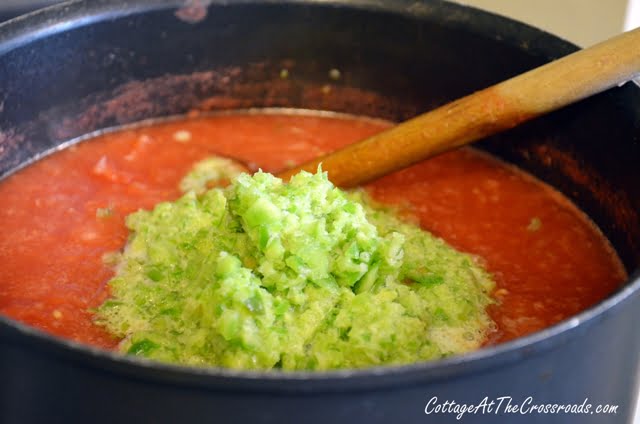 How to Can Homemade Spaghetti Sauce 