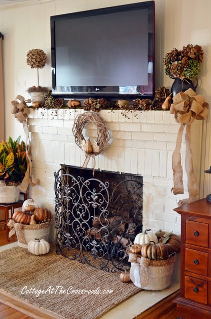 Fall mantel