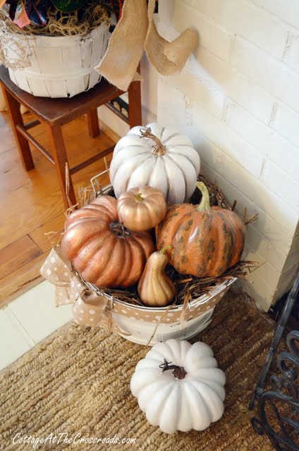 Fall mantel