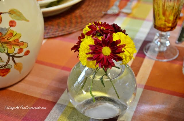 Fall tablescape-autumn welcome