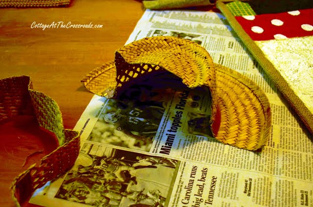 How to paint scarecrows on burlap