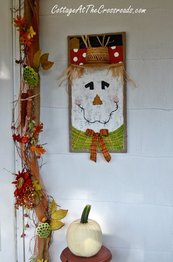 How to paint scarecrows on burlap