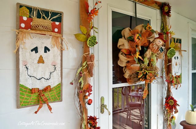 How to paint scarecrows on burlap