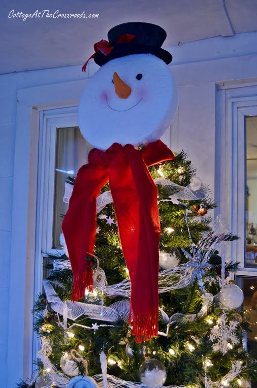 Christmas on the front porch-cottage at the crossroads