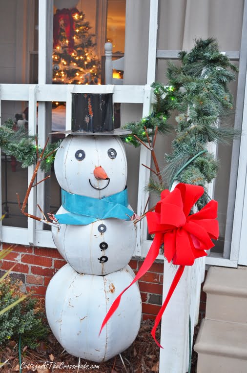 Christmas on the front porch-cottage at the crossroads