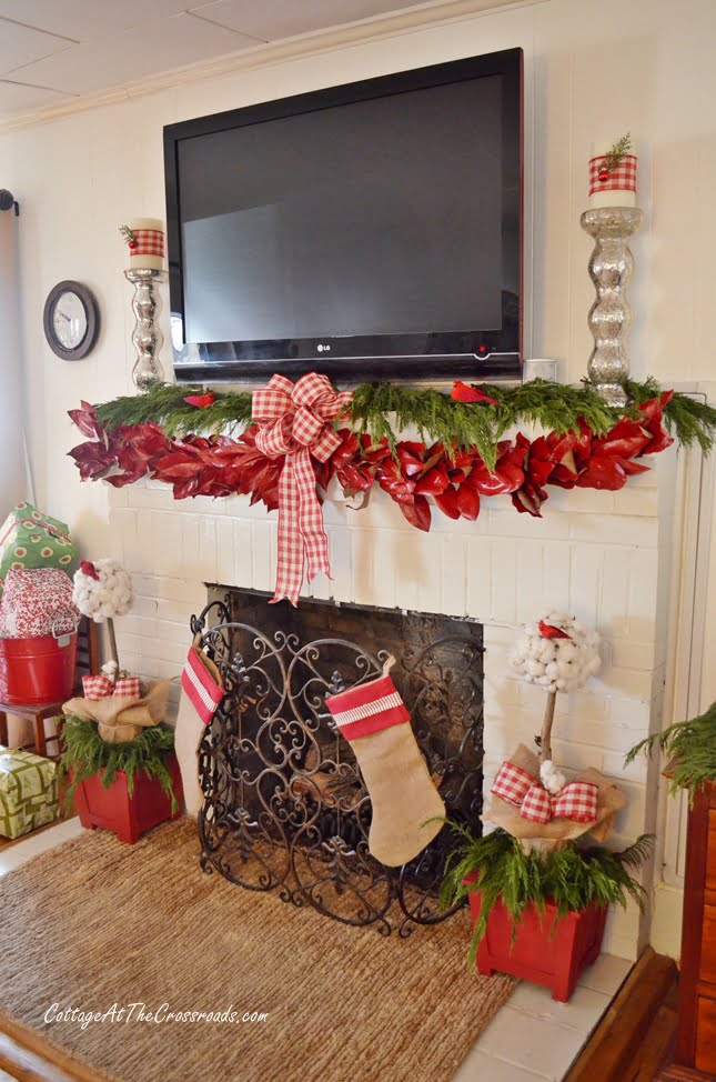 Christmas decor | cottage at the crossroads