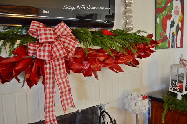 Christmas decor | cottage at the crossroads