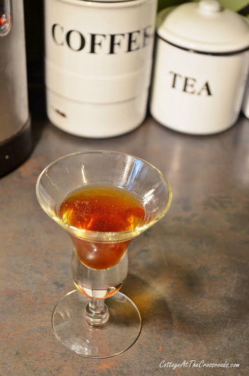 Homemade cinnamon coffee liqueur | cottage at the crossroads