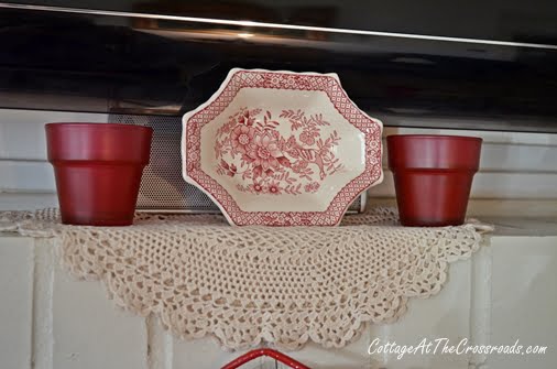 Valentines day mantel | cottage at the crossroads