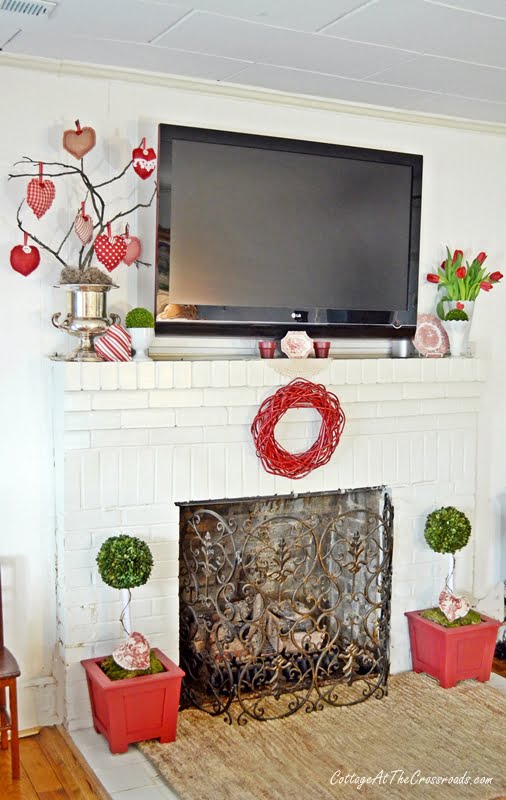 Valentine's day mantel | cottage at the crossroads