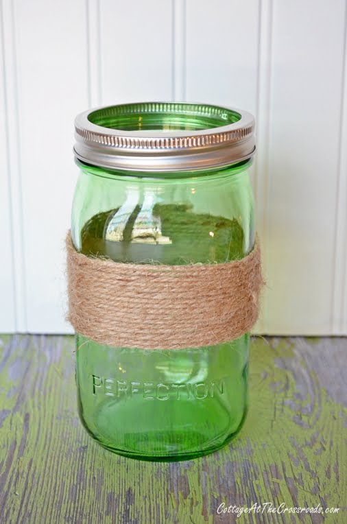 Easy spring centerpiece made with green ball jars | cottage at the crossroads