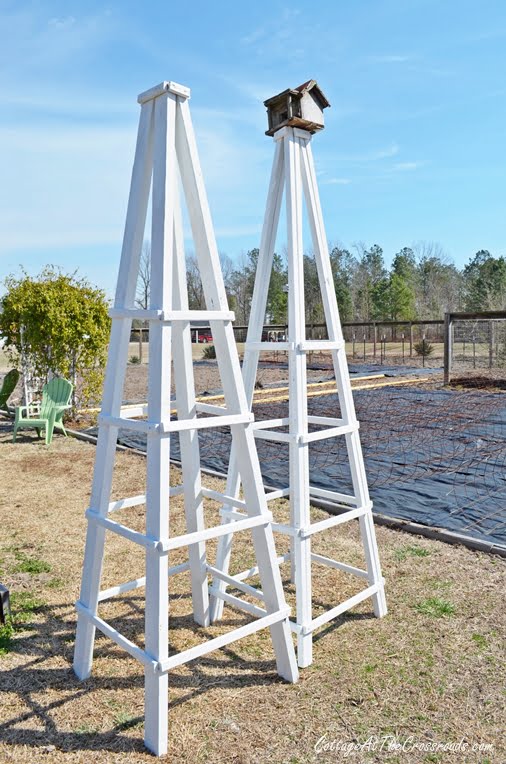 Diy wooden garden obelisk | cottage at the crossroads