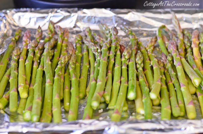 Asparagus strawberry salad with orange balsamic dressing | cottage at the crossroads