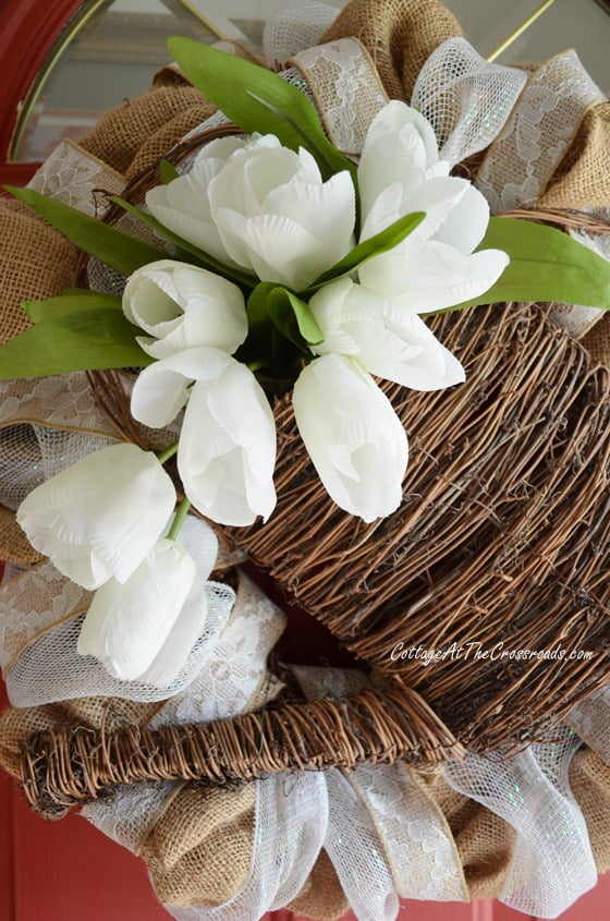 A neutral spring wreath | cottage at the crossroads