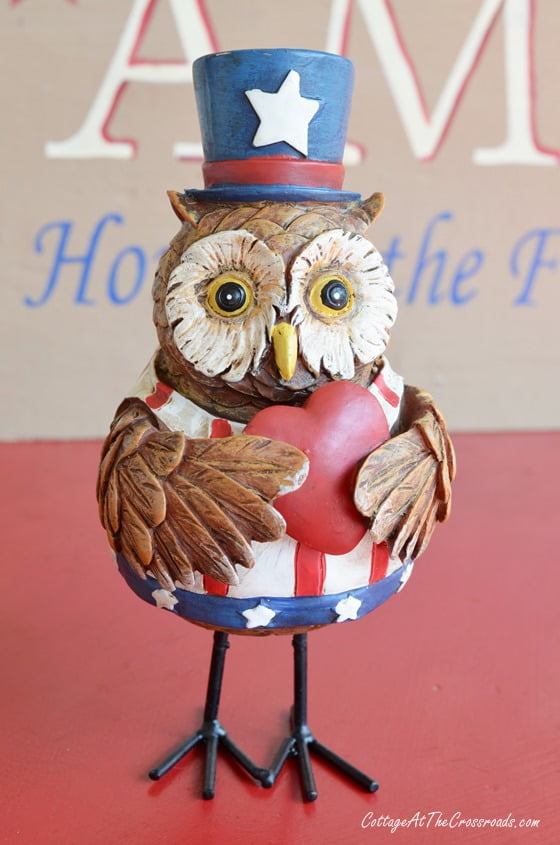 Adding patriotic touches to the porch | cottage at the crossroads