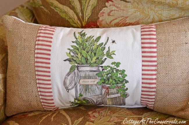 Burlap and herb pillow | cottage at the crossroads
