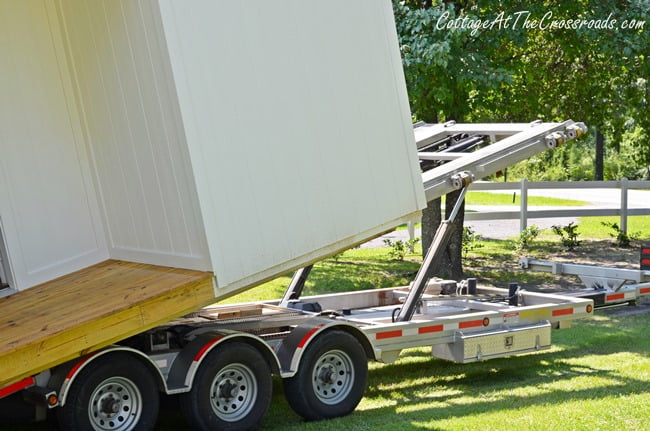 Storage building | cottage at the crossroads