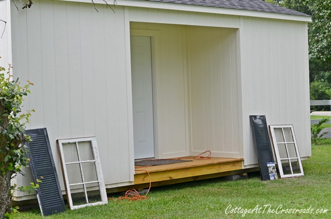 Storage building | cottage at the crossroads