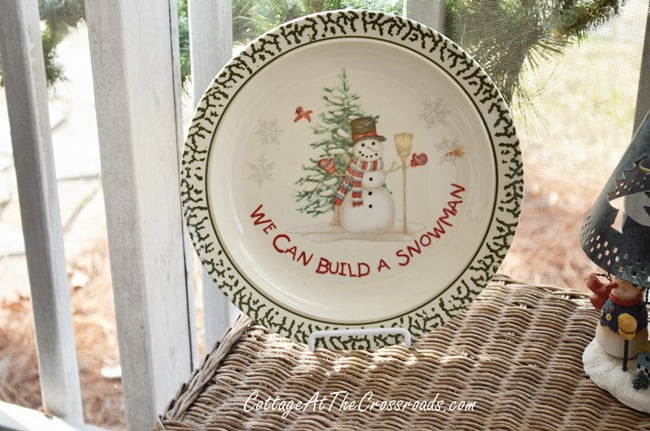 Christmas on the front porch | cottage at the crossroads