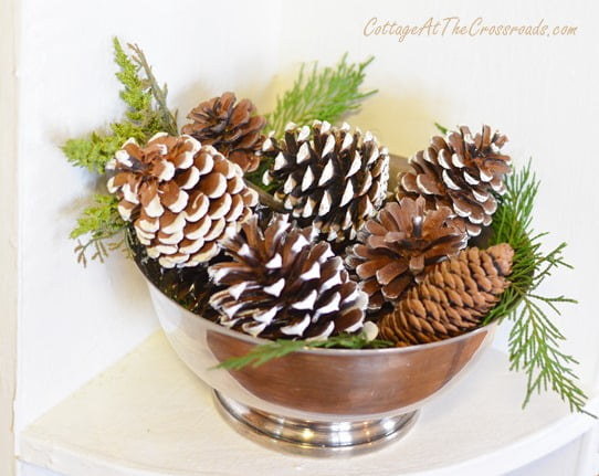 Christmas in the dining room | cottage at the crossroads