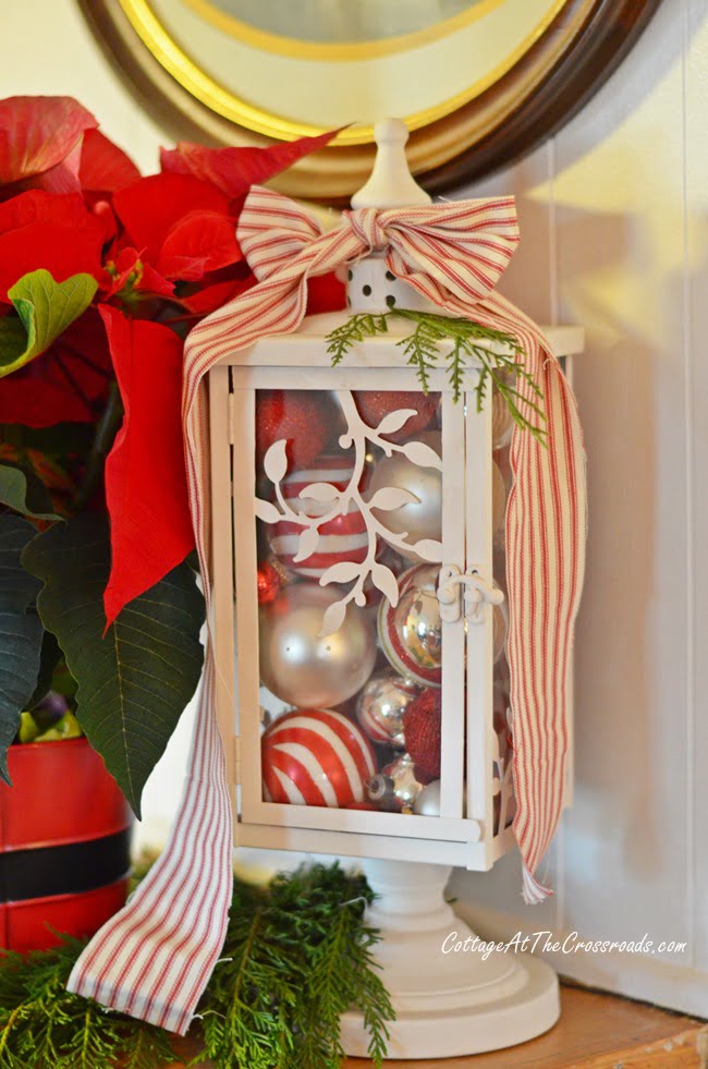 Christmas in the dining room | cottage at the crossroads