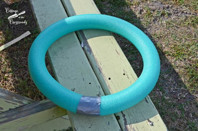 Turn a pool noodle into a wreath with duct tape | cottage at the crossroads