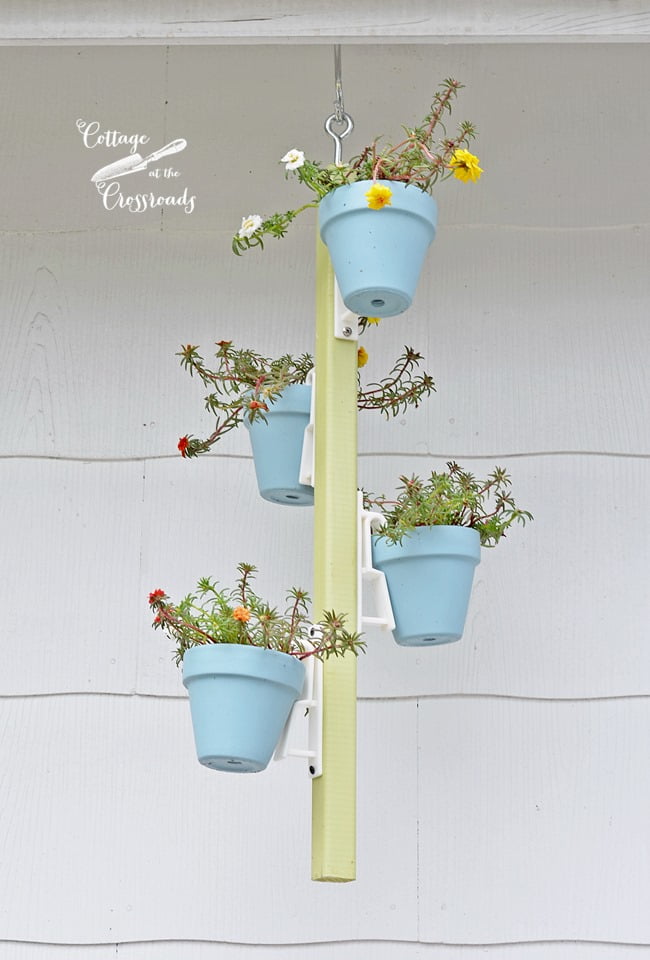 Hanging terracotta pot holder | cottage at the crossroads