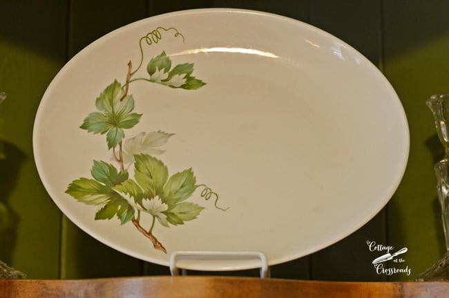 Platter with green leaves | cottage at the crossroads