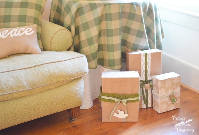 Natural colored and green gift wrap | cottage at the crossroads