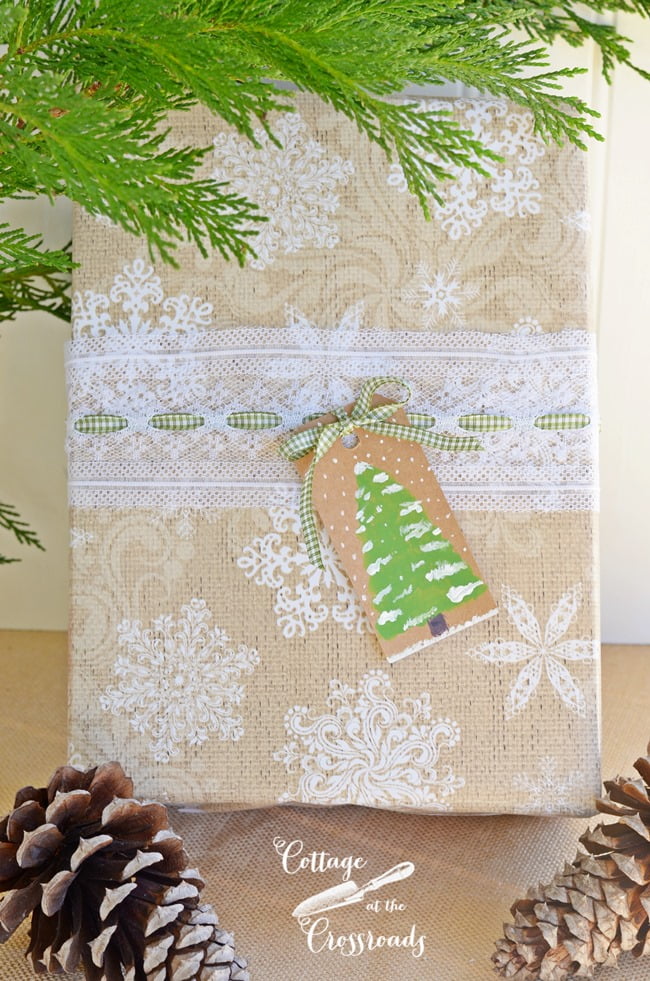 Pretty and easy gift wrap ideas | cottage at the crossroads