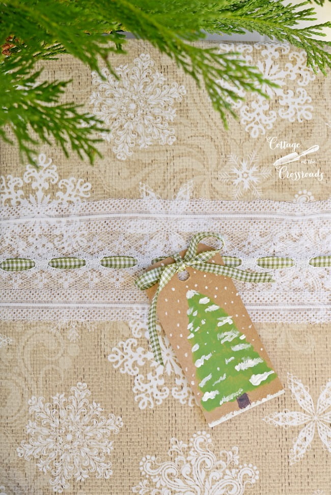 Pretty and easy gift wrap ideas | cottage at the crossroads