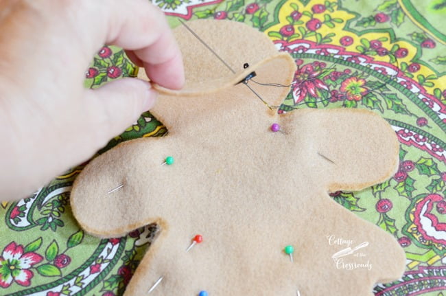 Handmade gingerbread boys and girls | cottage at the crossroads