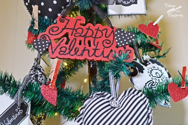 Valentine's day tree | cottage at the crossroads