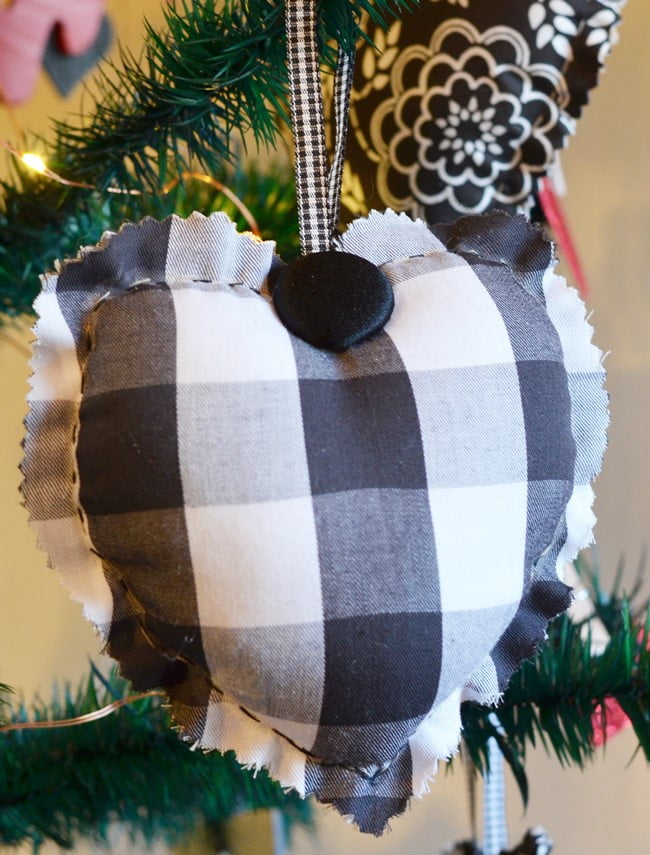 Black and white checked handmade fabric heart | cottage at the crossroads