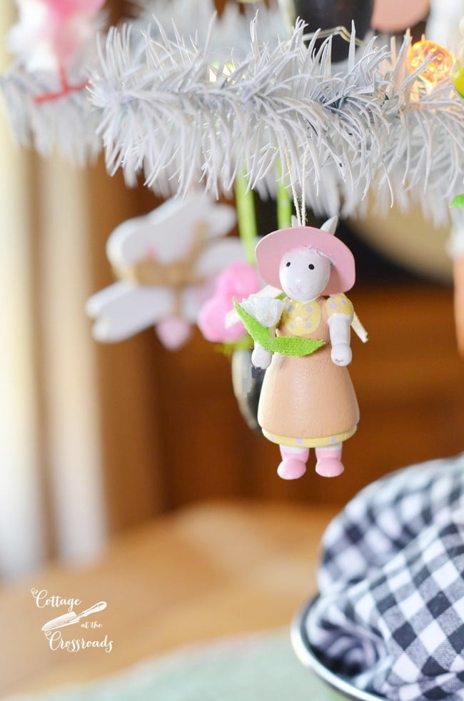 Bunny ornament for the easter tree