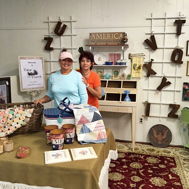 Booth inside the knobby kneed owl